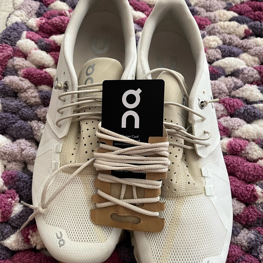 On Running Sneakers. Worn Once. Like New! - image 6